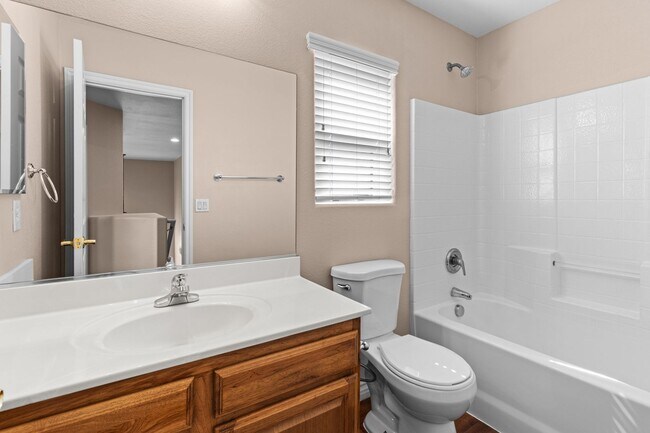 Building Photo - NW!! GATED!! Playground!!!Low maintenance ...