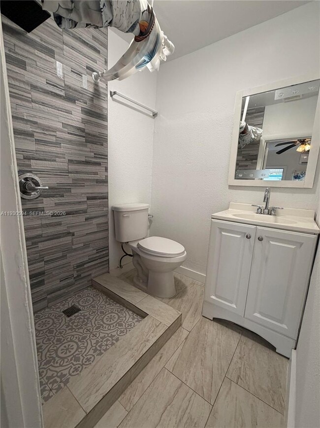 Building Photo - 1430 Michigan Ave