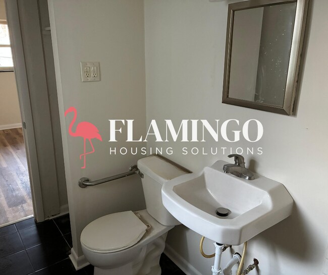 Building Photo - 25 Lombard Ave