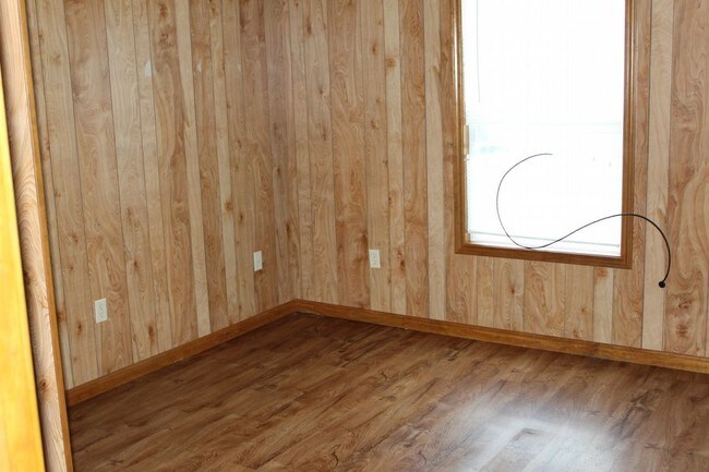 Building Photo - 215 Trewhill Parkway