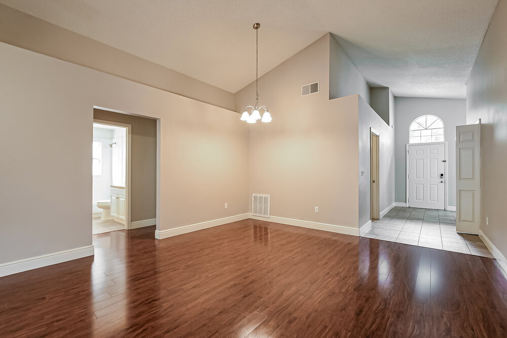 Building Photo - 813 Shell Ln
