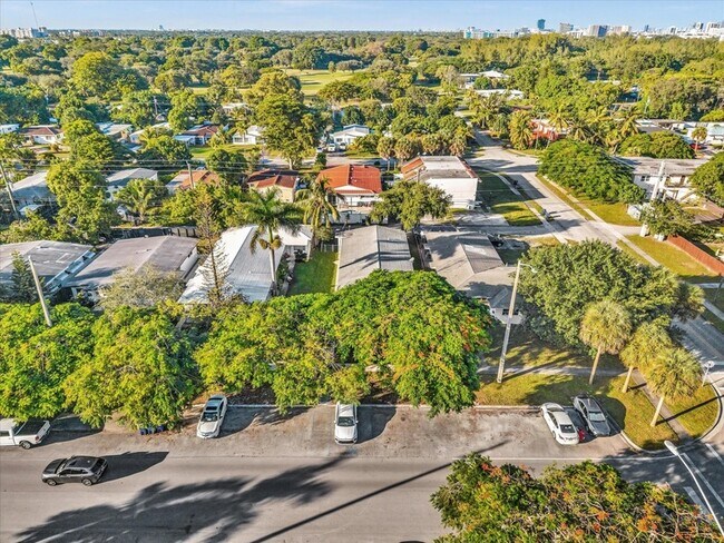 Building Photo - 2191 NE 172nd St