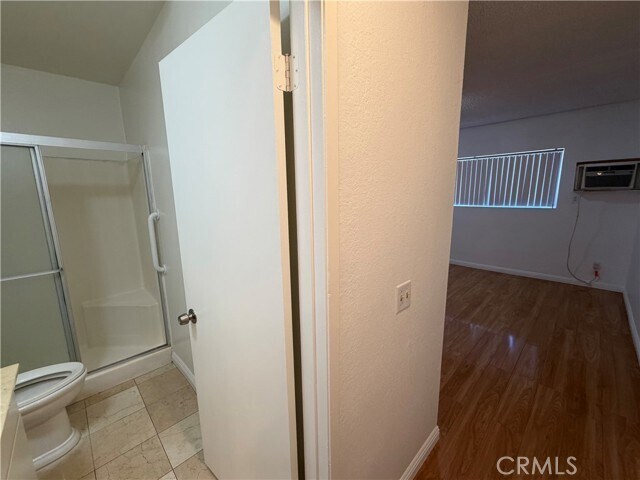 Building Photo - 240 W Verdugo Ave