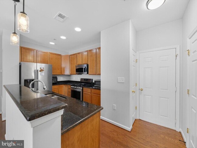 Building Photo - 6055 Wicker Ln