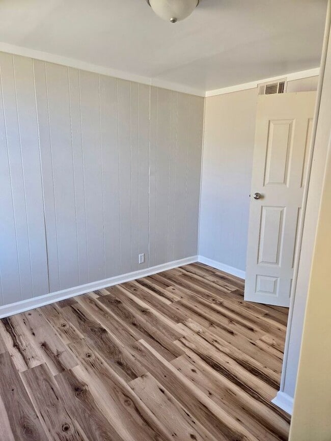 Building Photo - 2 bedroom home in Berrien Springs