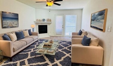 Building Photo - Creekwood Park Townhomes -$500 rent credit...