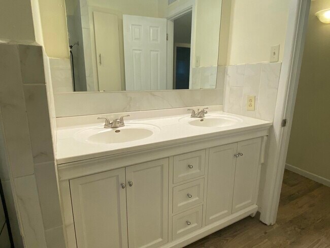 Building Photo - 4319 40th St