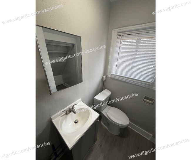 Building Photo - 4200 Jefferson St