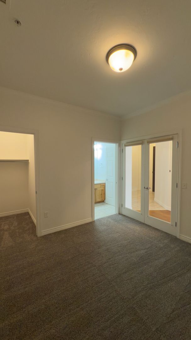 Building Photo - Luxury High Rise in Downtown Provo