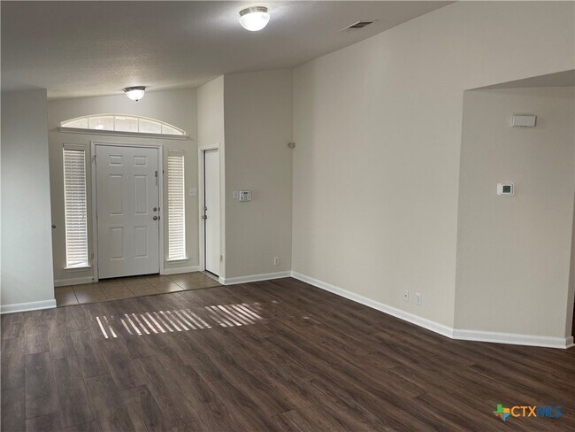 Building Photo - 2137 Conner Dr