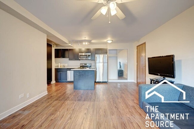 Building Photo - 4180 N Marine Dr