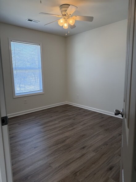 Building Photo - 157 Vulco Dr