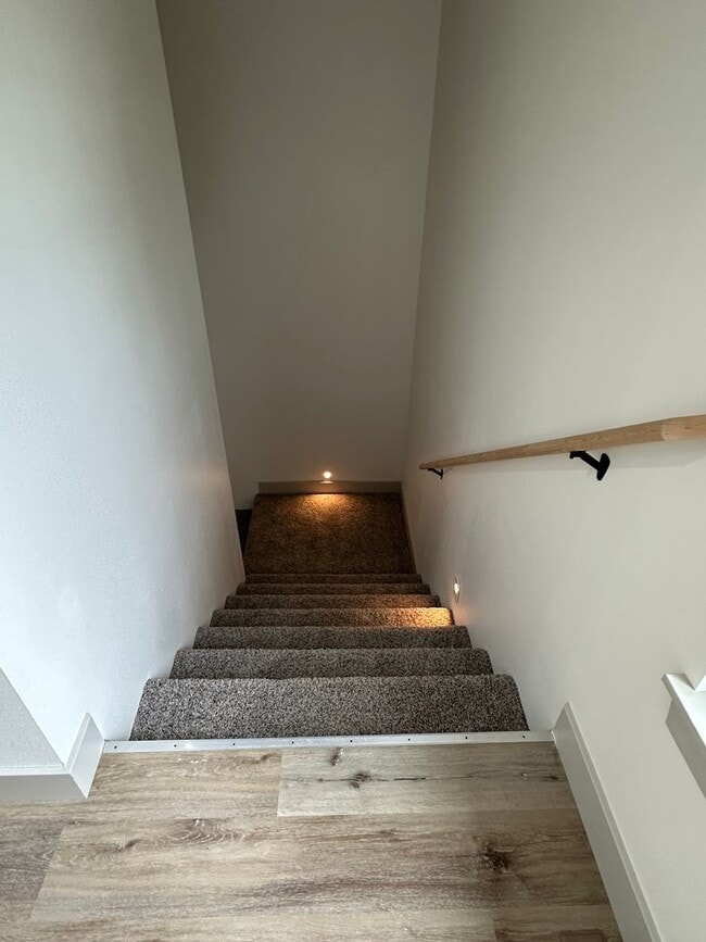 Building Photo - BRAND NEW 4 BED 3 BATH in WAYNESVILLE