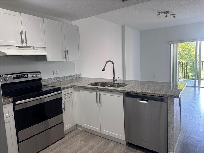 Building Photo - 3410 Coral Wy