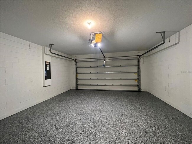 Building Photo - 2288 Treasure Hill St