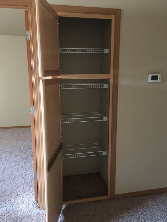 Building Photo - NE Stephens