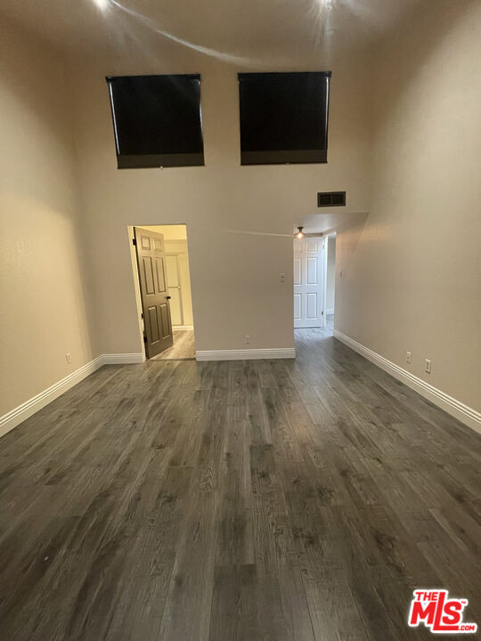 Building Photo - 4260 Cedros Ave