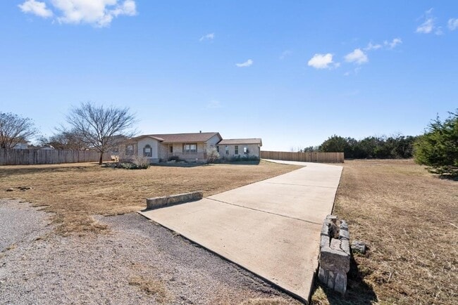 Building Photo - 2301 Redbird Cove