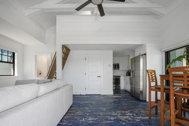 Building Photo - 19471 Harbor Rd S