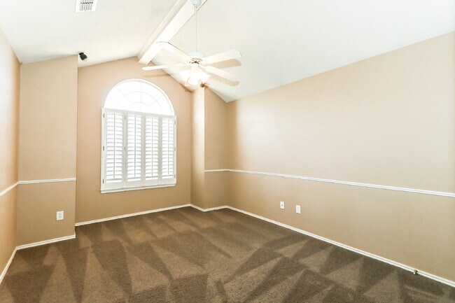 Building Photo - Beautiful Home Located South of Frenship H...