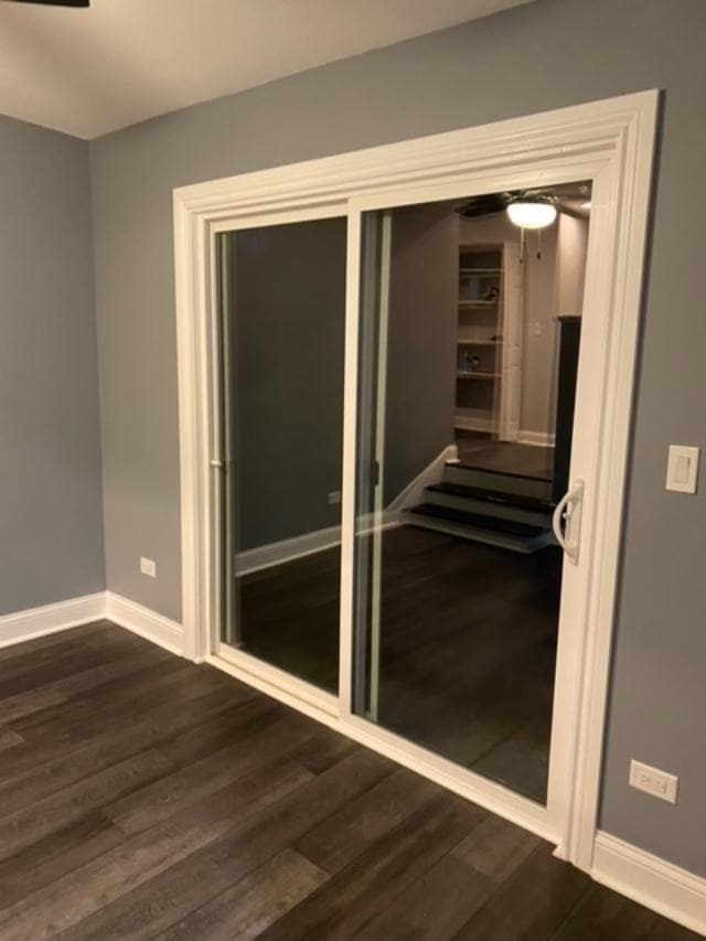 Building Photo - 3016 Grove Ln