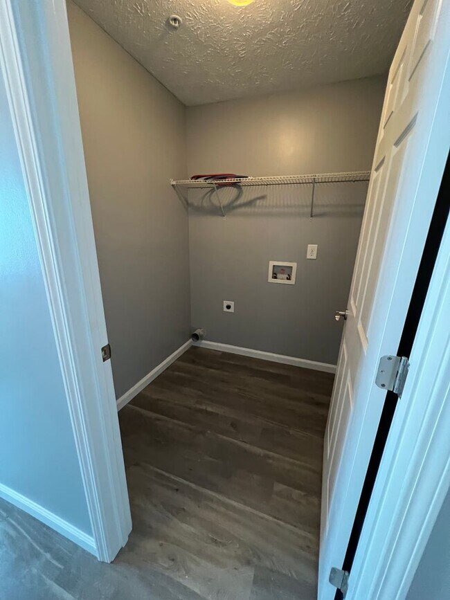 Building Photo - 3310 Harbour Pointe Pl