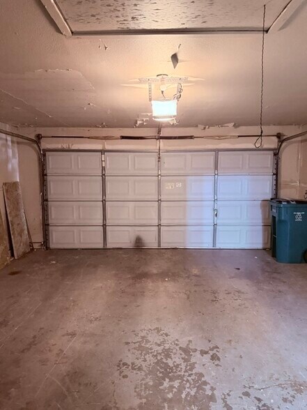 Building Photo - 7137 NW 116th St