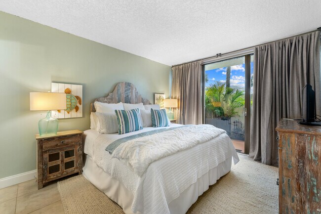 Building Photo - 225 S Beach Rd