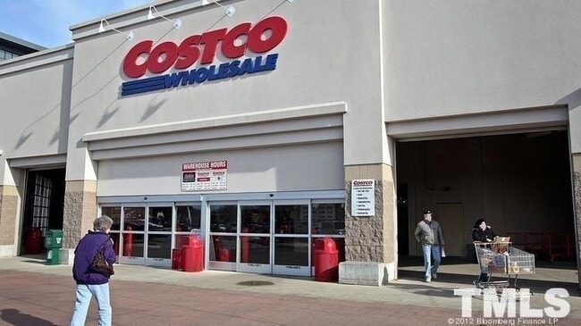 Building Photo - 725 Edgewater Ridge Ct