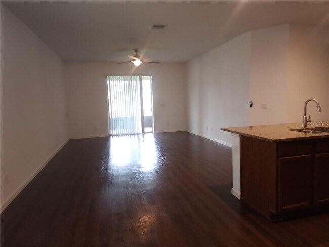 Building Photo - 3230 Stratton Cir