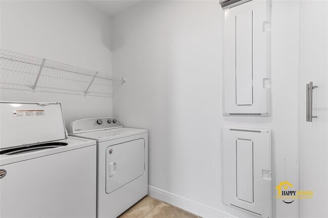 Building Photo - 13456 Stoddart Ave