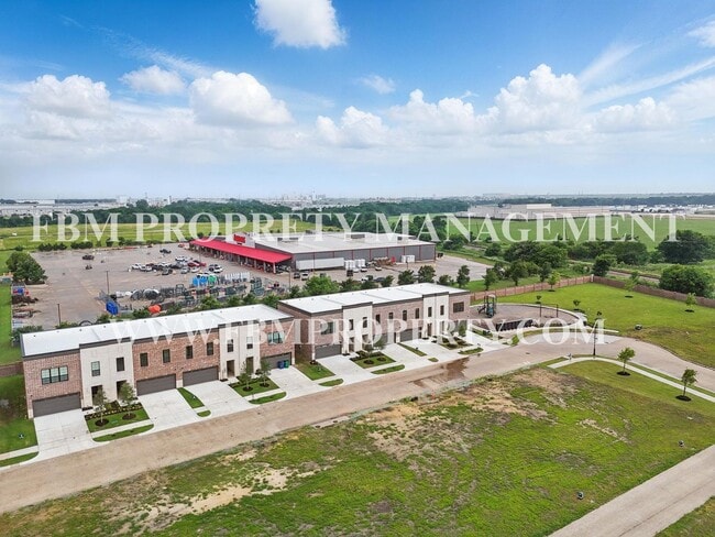 Building Photo - 2879 Amelia Ln