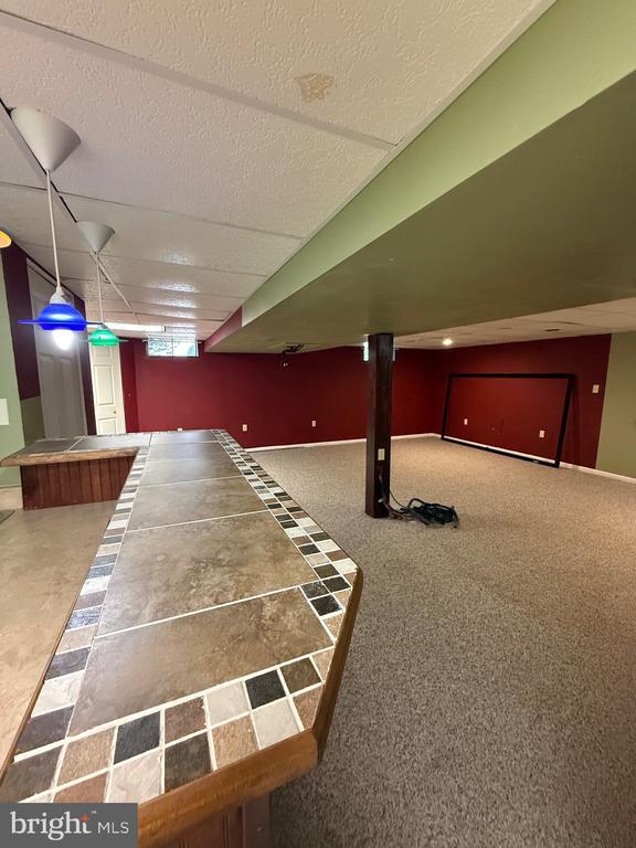 Building Photo - 28 Willow Way Dr