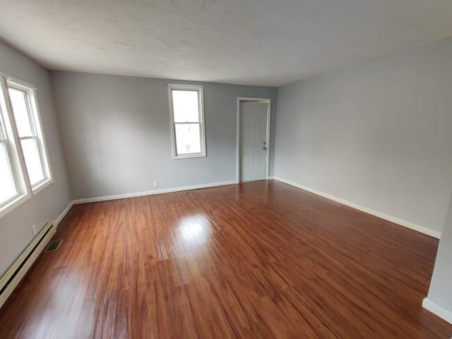 Building Photo - 1123 S Noble St