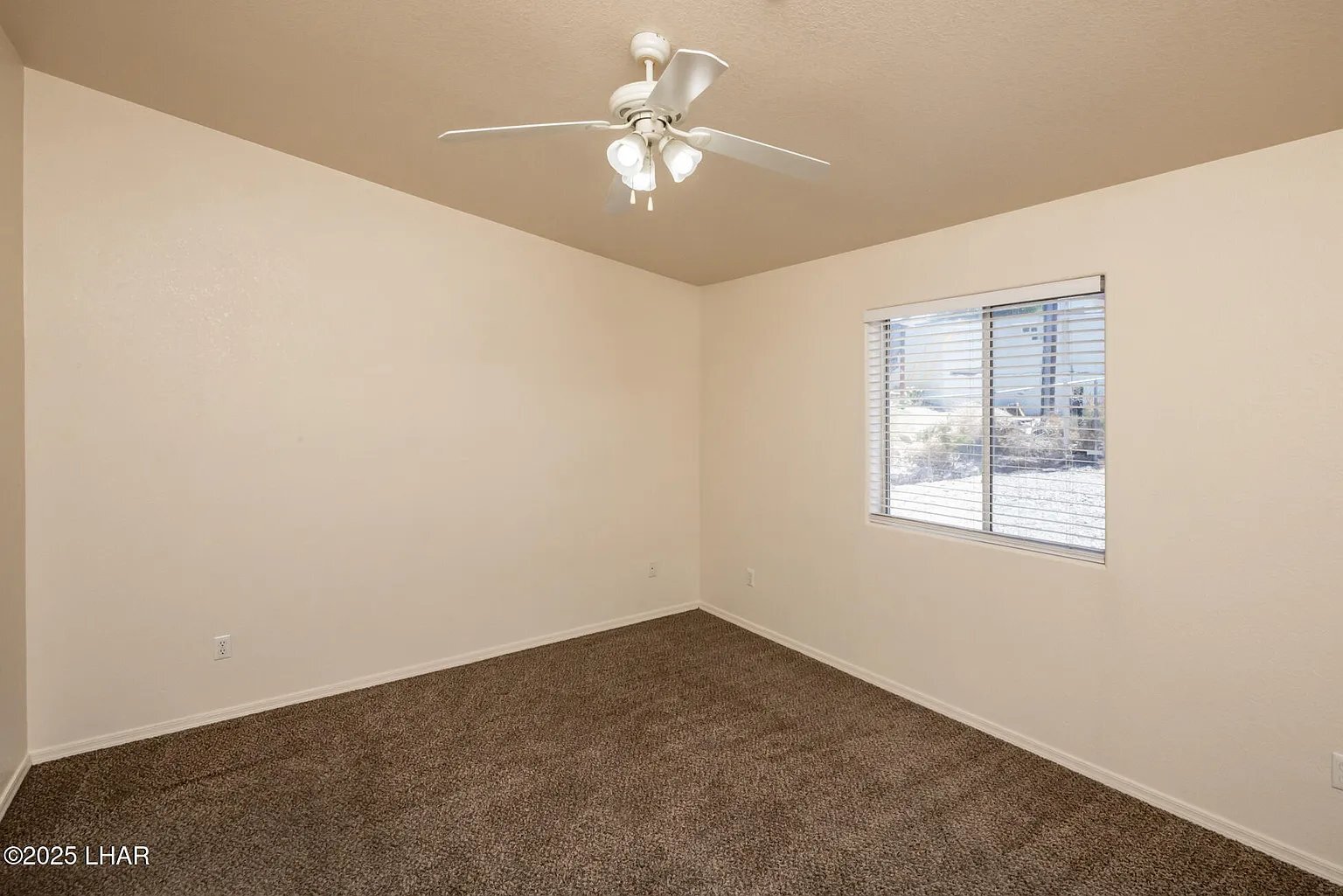 Building Photo - 3188 Desert View Ct