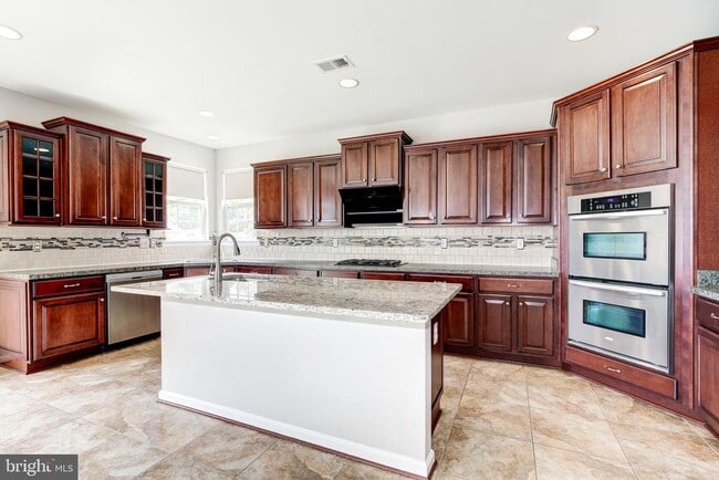 Building Photo - 2311 Whitley Rd