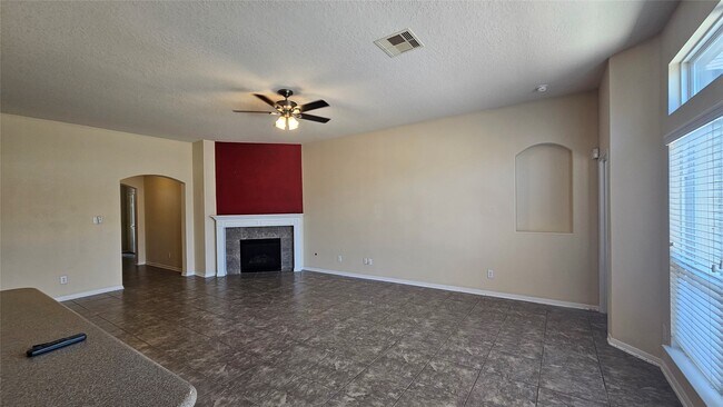Building Photo - 9923 Yearling Pl