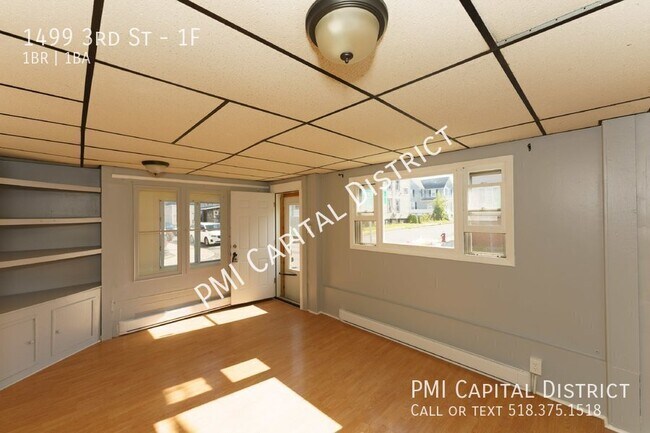 Building Photo - 1499 3rd St