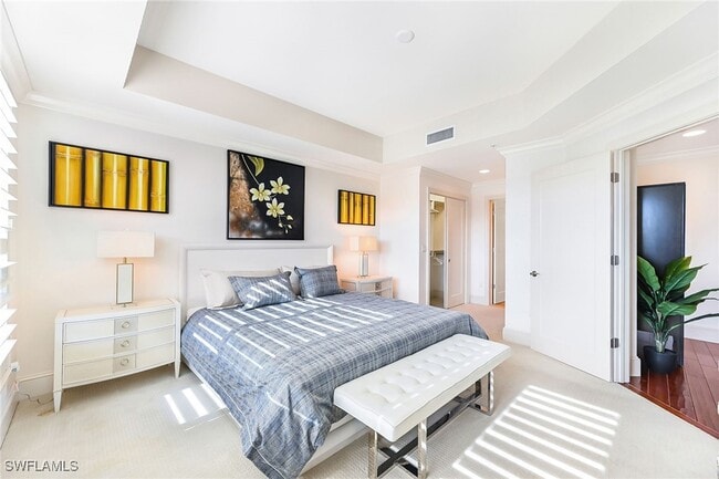 Building Photo - 9115 Strada Pl