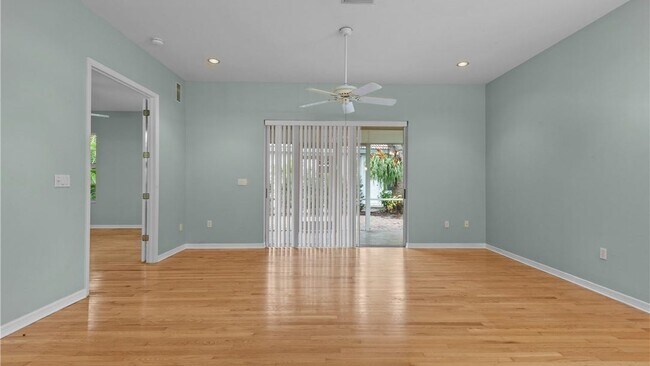 Building Photo - 11910 Seabreeze Cove Ln