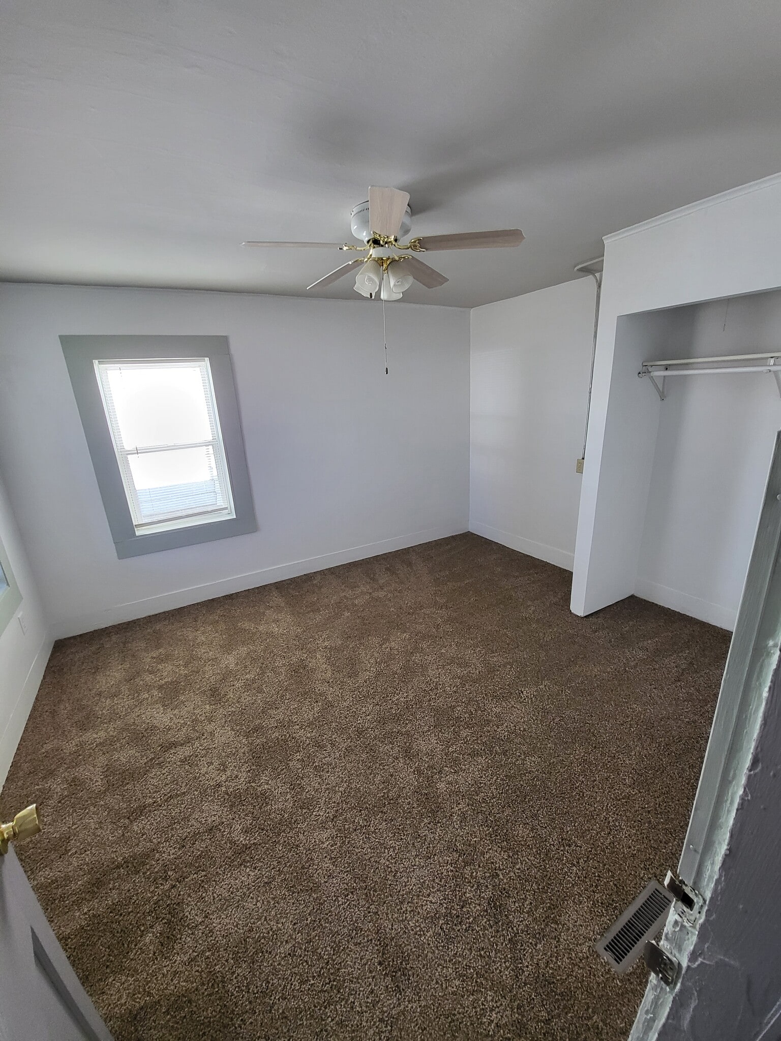 Building Photo - 211 S Marr St