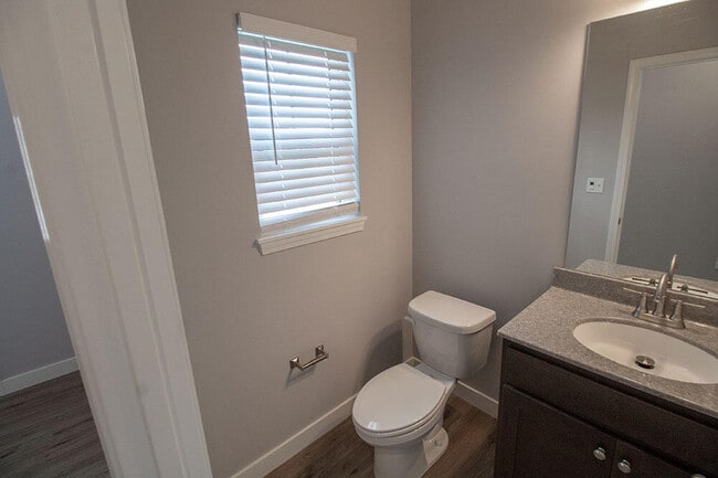 Building Photo - 2802 Amberwood court