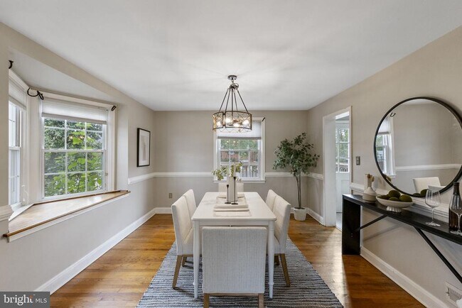 Building Photo - 1541 Doxbury Rd