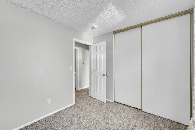 Building Photo - $2,375.00 - 3 Beds,2 Baths, Single Family ...