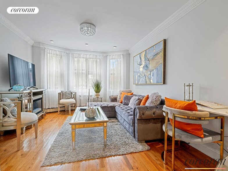 Building Photo - 328A Hart St