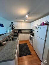 Building Photo - 2740 SW 28th Ter