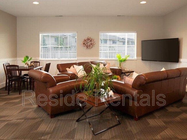 Building Photo - 1754 N 500 W