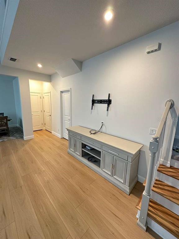 Building Photo - 4648 Prairie Creek St