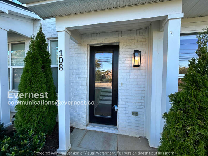 Primary Photo - 108 Ethelyne Way