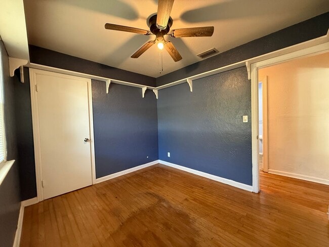 Building Photo - Charming 3-bedroom, 2-bathroom home